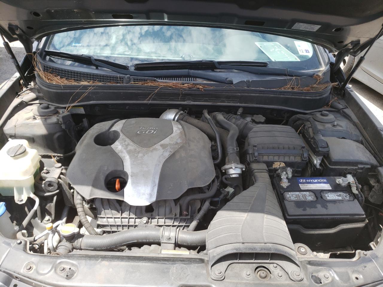 Photo 7 from auction – 2012 HYUNDAI SONATA SE with VIN 5NPEC4AB9CH391788