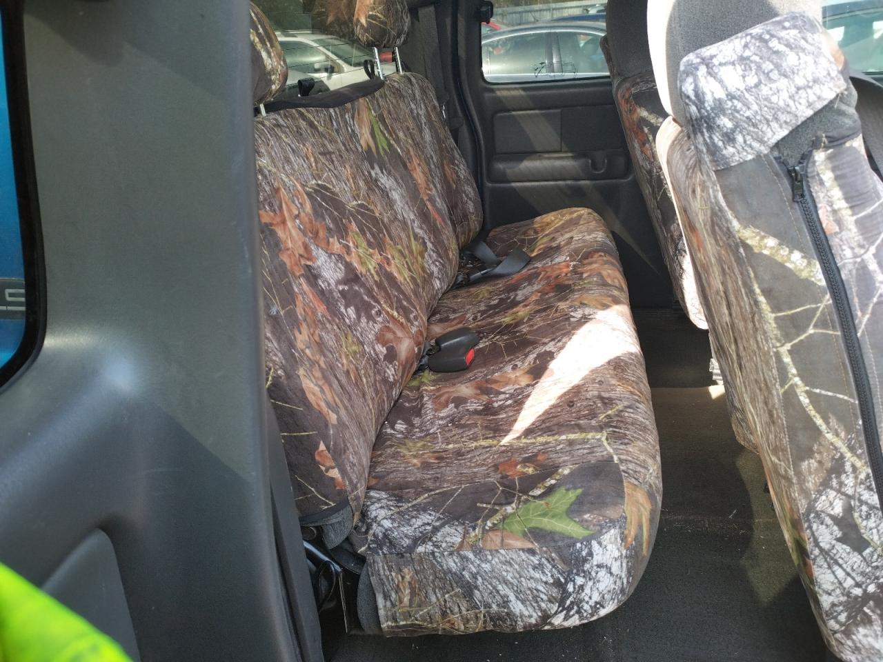 Photo 6 from auction – 2004 CHEVROLET silverado with VIN 1GCGK29U14Z168046
