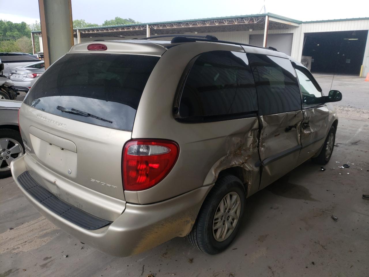 Photo 4 from auction – 2002 DODGE GRAND CARA with VIN 2B4GP44382R686381