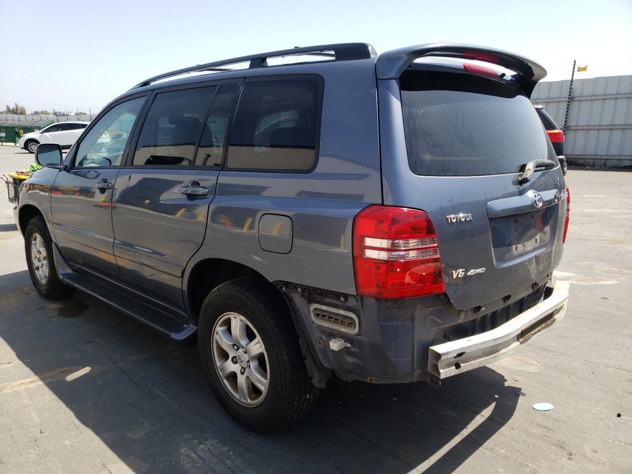 Photo 3 from auction – 2002 TOYOTA HIGHLANDER with VIN JTEHF21A820062149