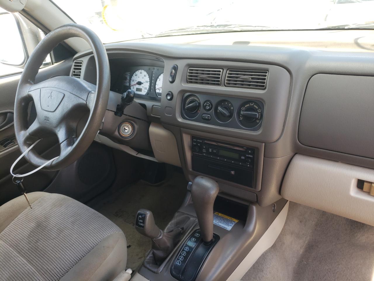 Photo 9 from auction – 2003 MITSUBISHI MONTERO SP with VIN JA4MT21H73J048628