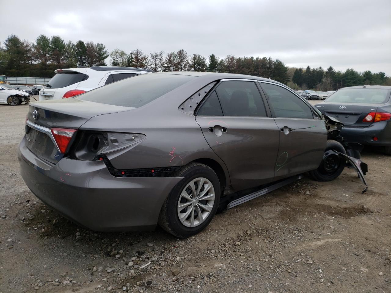 Photo 4 from auction – 2017 TOYOTA CAMRY LE with VIN 4T1BF1FK5HU275921