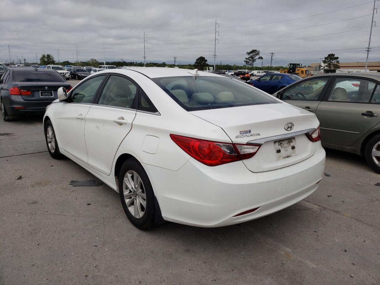 Photo 3 from auction – 2013 HYUNDAI SONATA GLS with VIN 5NPEB4AC3DH523280
