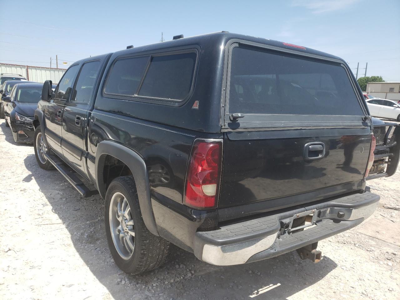 Photo 3 from auction – 2004 CHEVROLET SILVERADO with VIN 2GCEK13T741420750