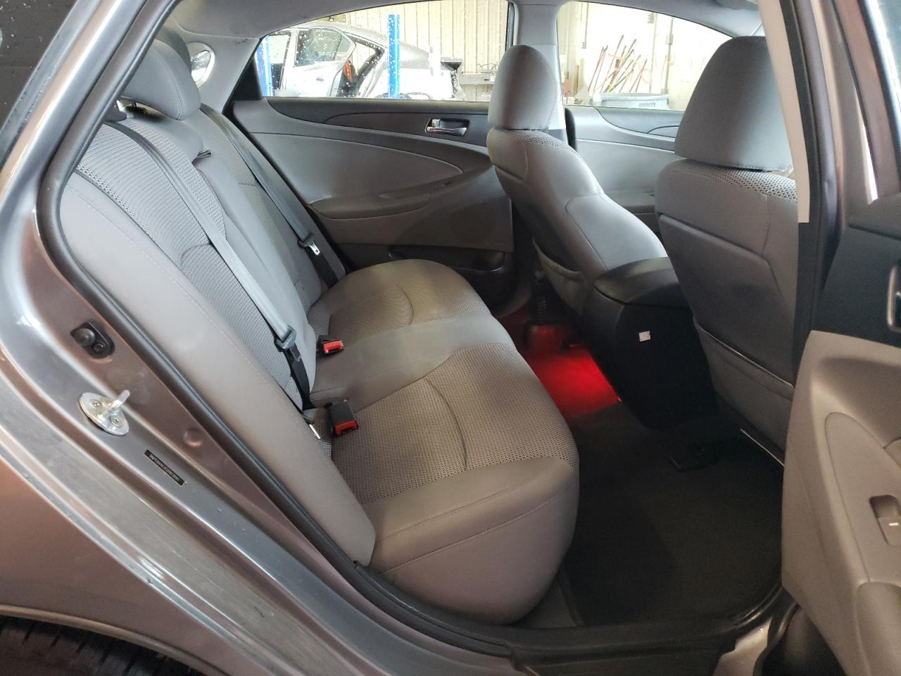 Photo 6 from auction – 2012 HYUNDAI SONATA GLS with VIN 5NPEB4ACXCH403880