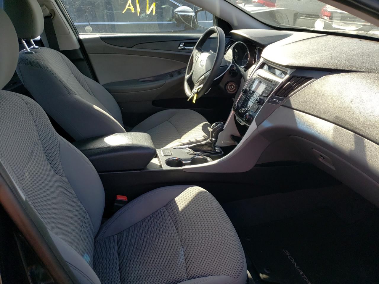 Photo 5 from auction – 2013 HYUNDAI SONATA GLS with VIN 5NPEB4AC0DH721881
