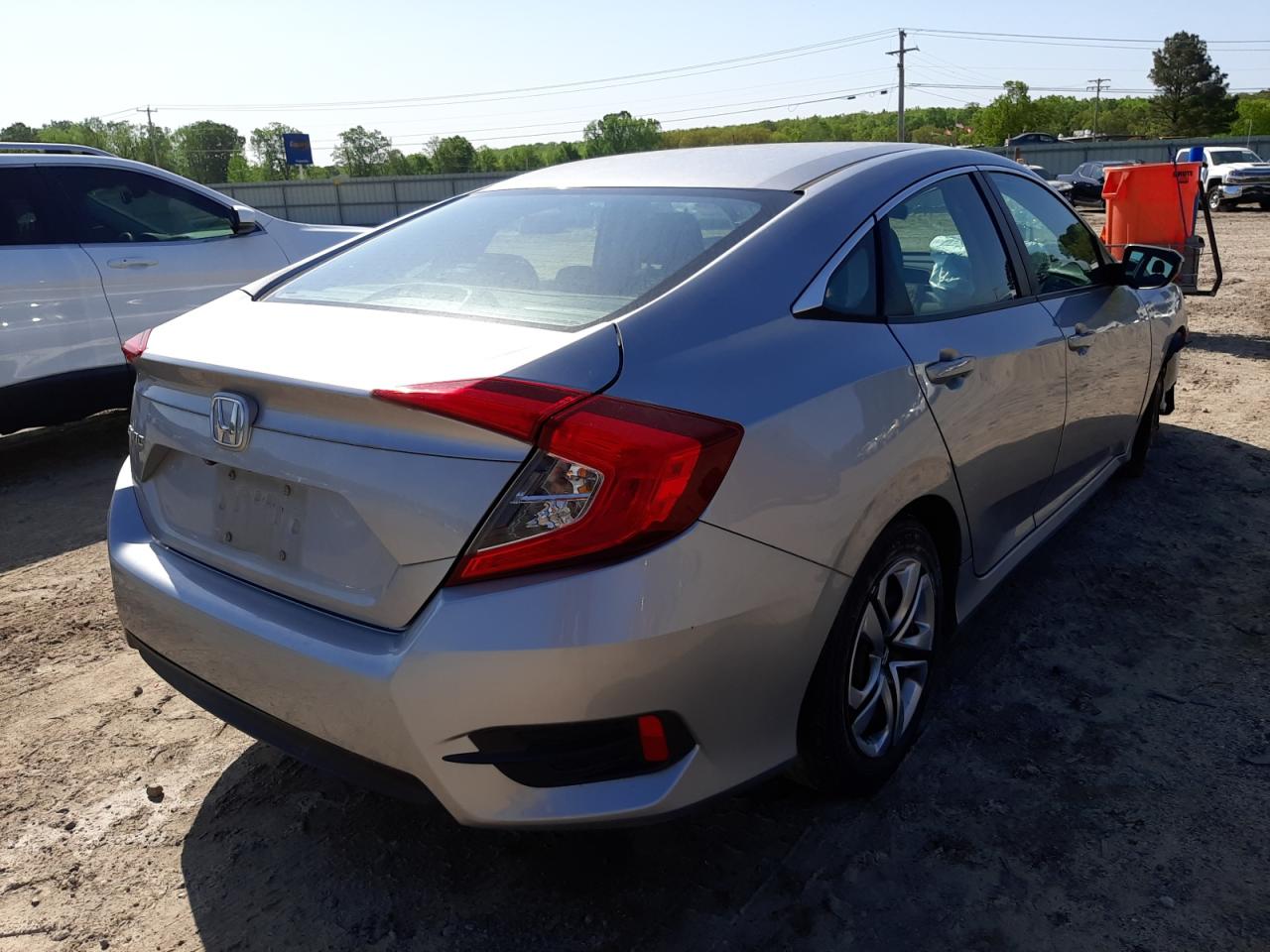 Photo 4 from auction – 2016 HONDA CIVIC LX with VIN 19XFC2F51GE019254