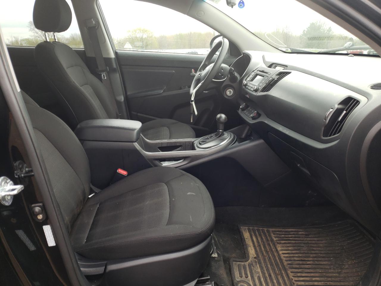 Photo 5 from auction – 2012 KIA SPORTAGE L with VIN KNDPBCA24C7284755
