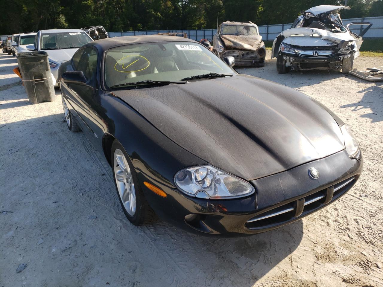 JAGUAR XK8 2000 with VIN SAJJA41C2YNA05687 - Photo from auction