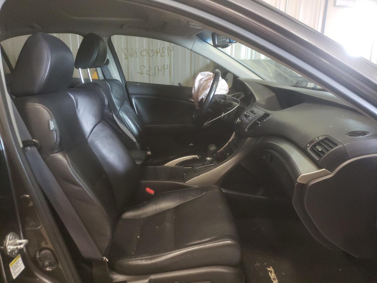 Photo 5 from auction – 2010 ACURA TSX with VIN JH4CU4F43AC000446