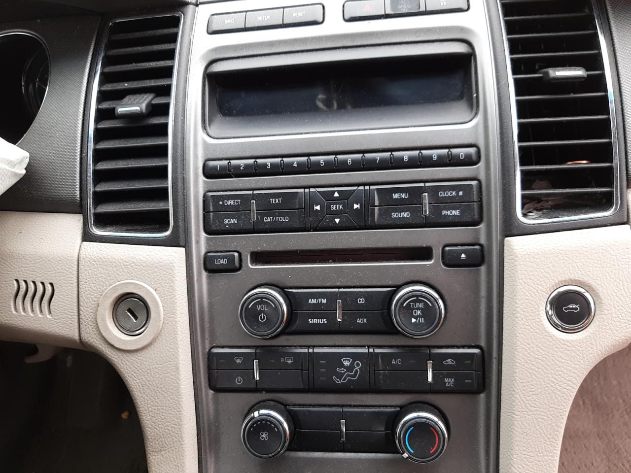 Photo 9 from auction – 2010 FORD TAURUS SE with VIN 1FAHP2DW7AG138187