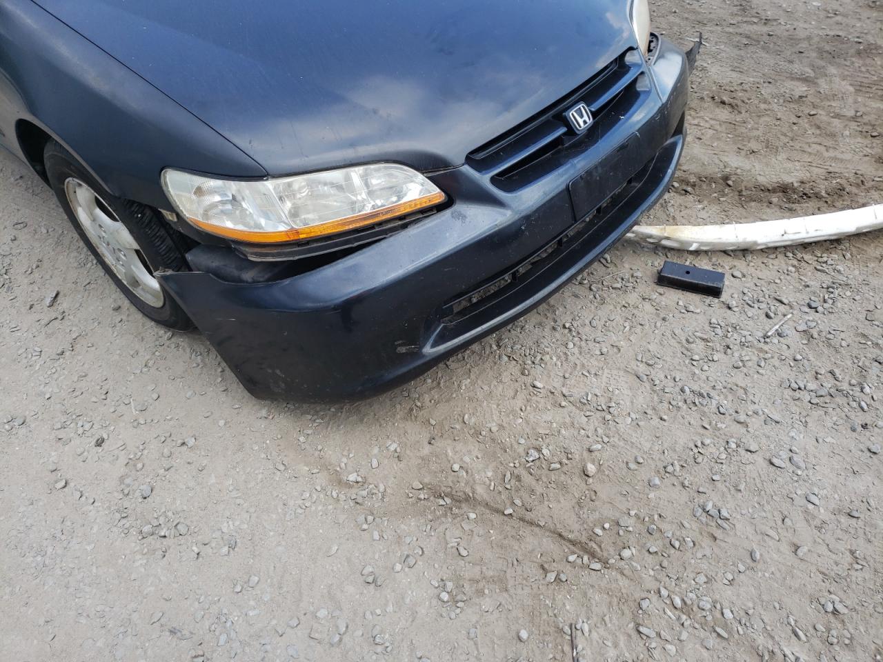 Photo 9 from auction – 2000 HONDA ACCORD with VIN 1HGCG667XYA120170