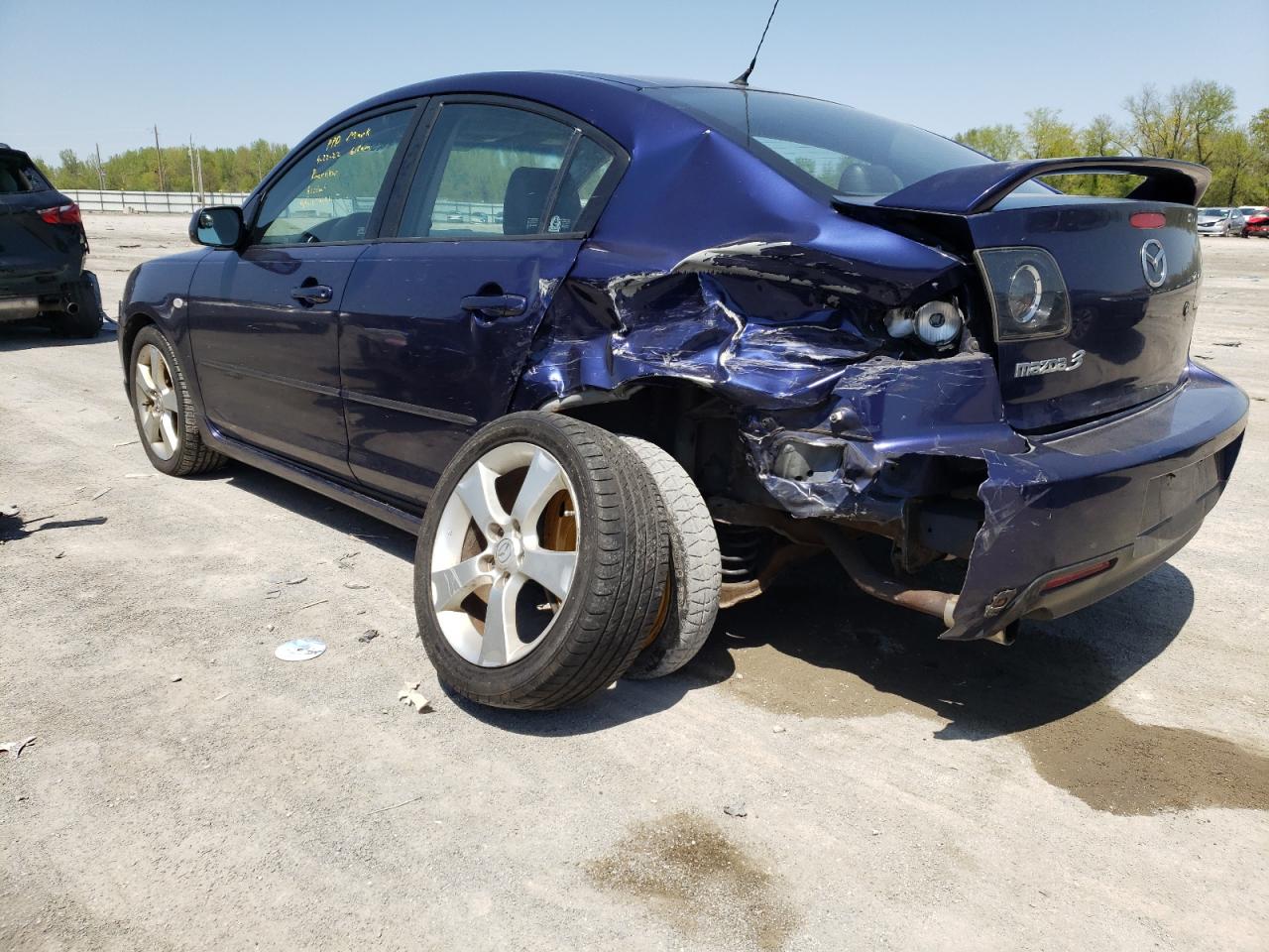 Photo 3 from auction – 2004 MAZDA 3 S with VIN JM1BK323X41119900