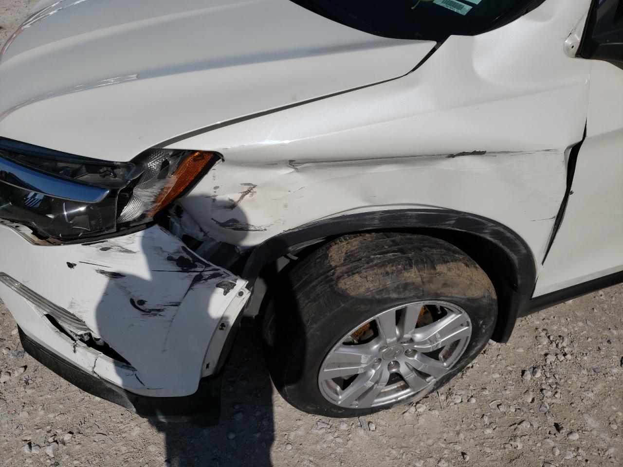 Photo 9 from auction – 2018 HONDA PILOT LX with VIN 5FNYF5H16JB010790