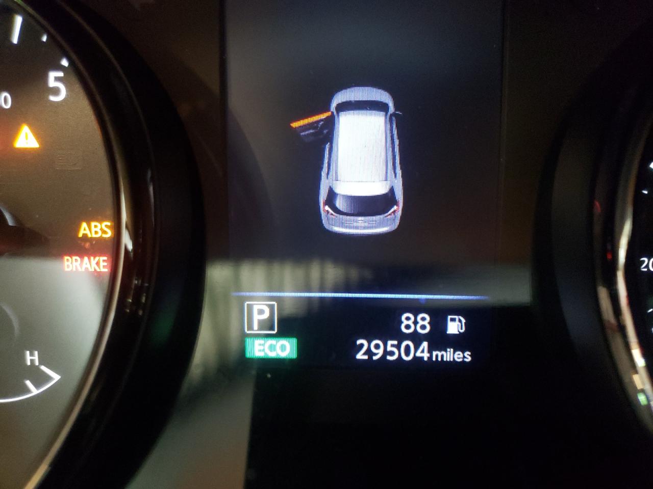 Photo 8 from auction – 2018 NISSAN ROGUE S with VIN JN8AT2MT5JW457921