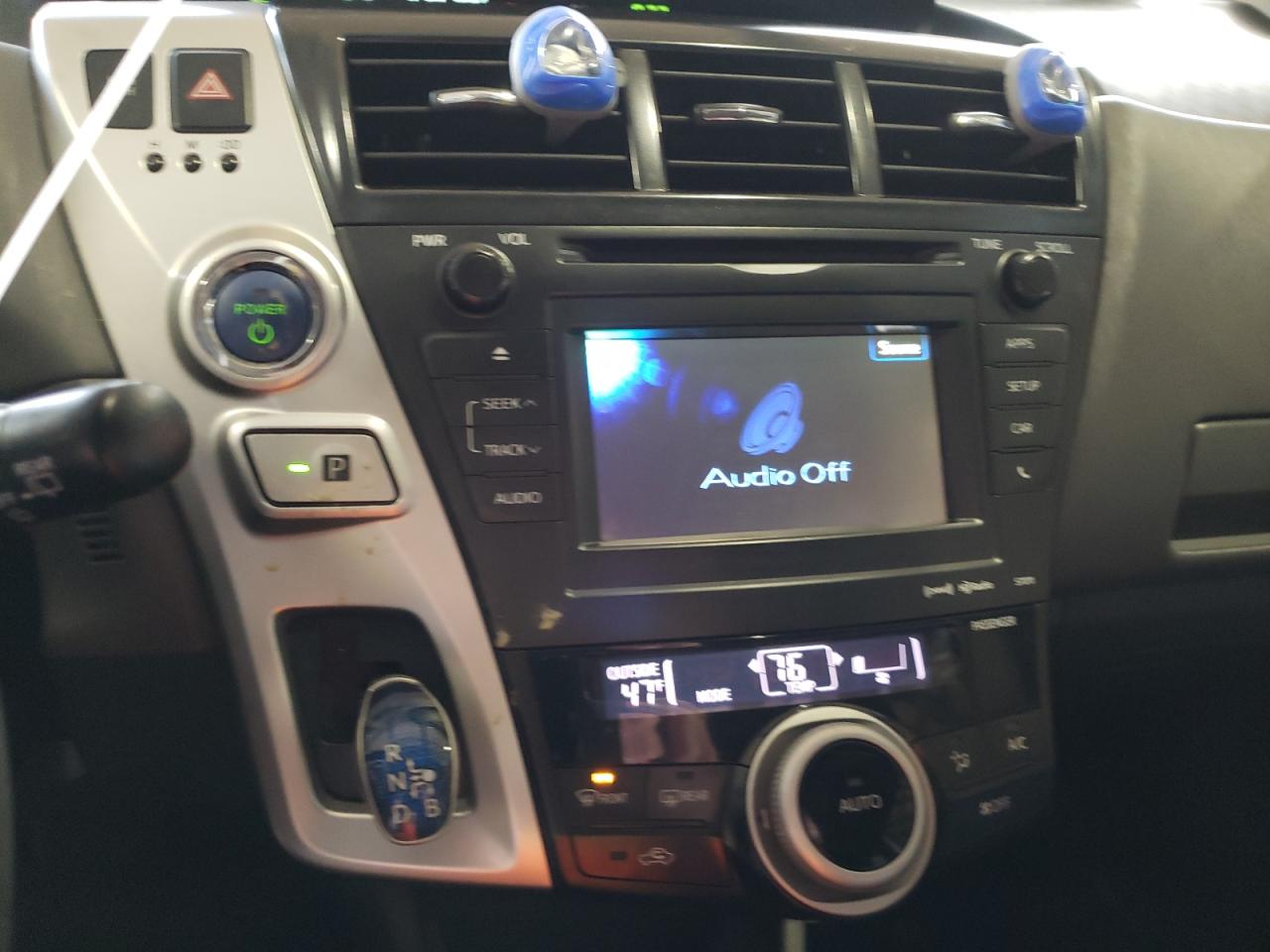 Photo 9 from auction – 2012 TOYOTA PRIUS V with VIN JTDZN3EU3C3061898