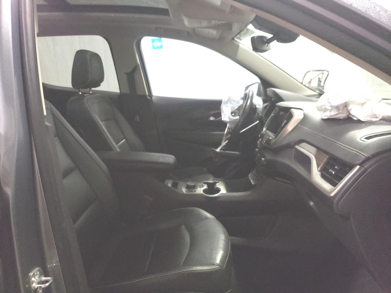 Photo 5 from auction – 2019 GMC TERRAIN DE with VIN 3GKALXEX1KL395746