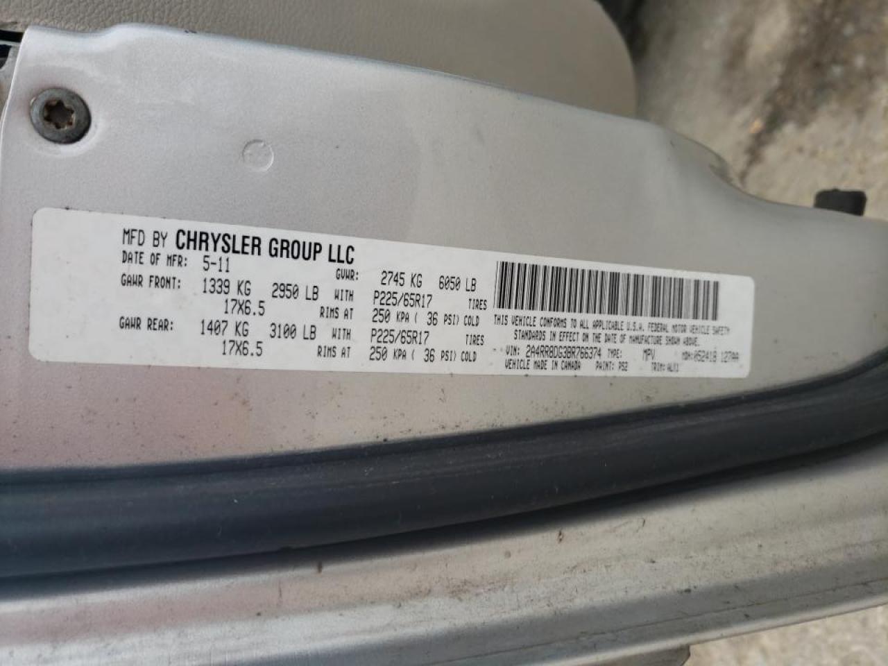 Photo 10 from auction – 2011 CHRYSLER TOWN & COU with VIN 2A4RR8DG3BR766374