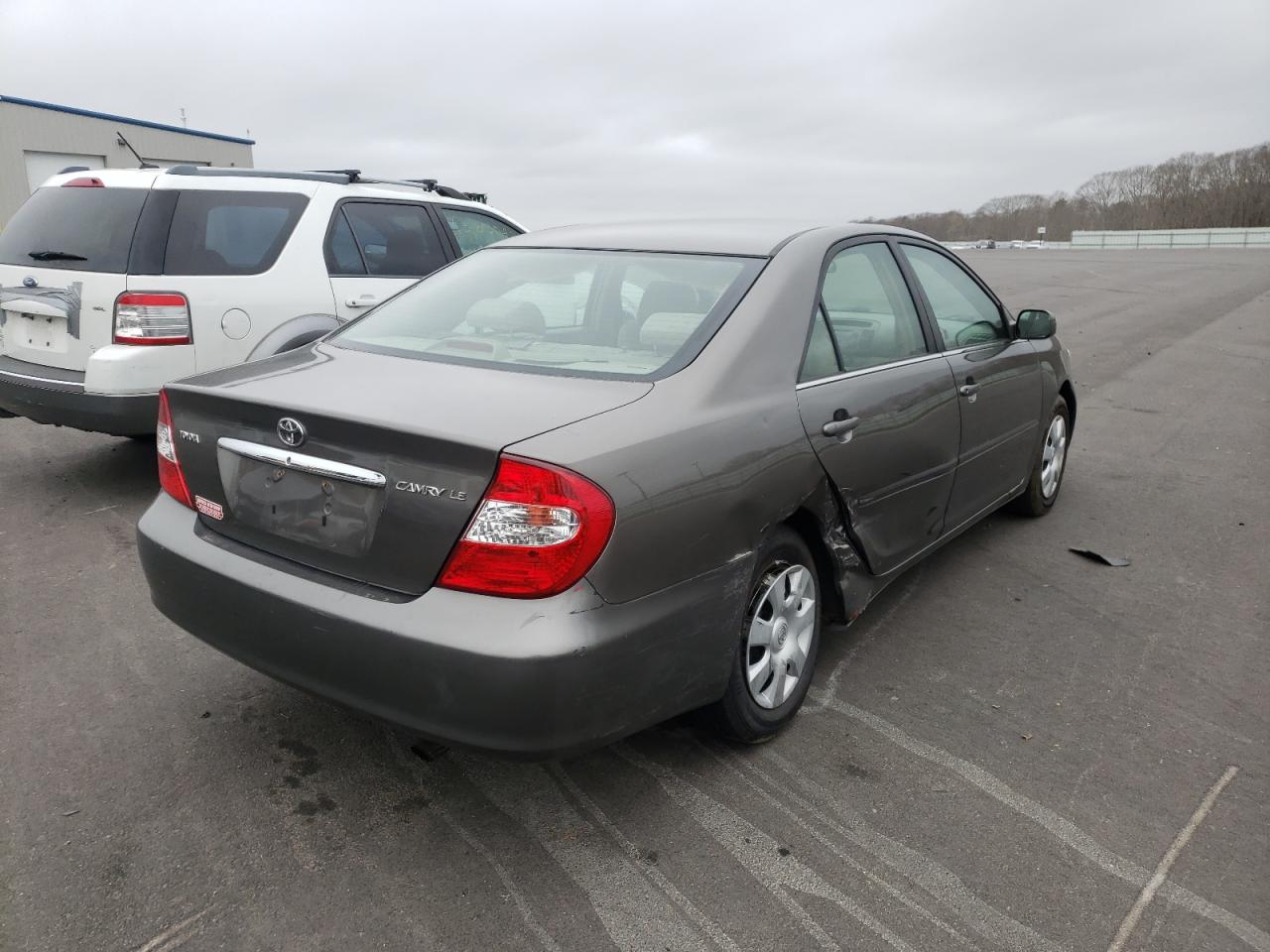 Photo 4 from auction – 2002 TOYOTA CAMRY LE with VIN 4T1BE32K52U549789