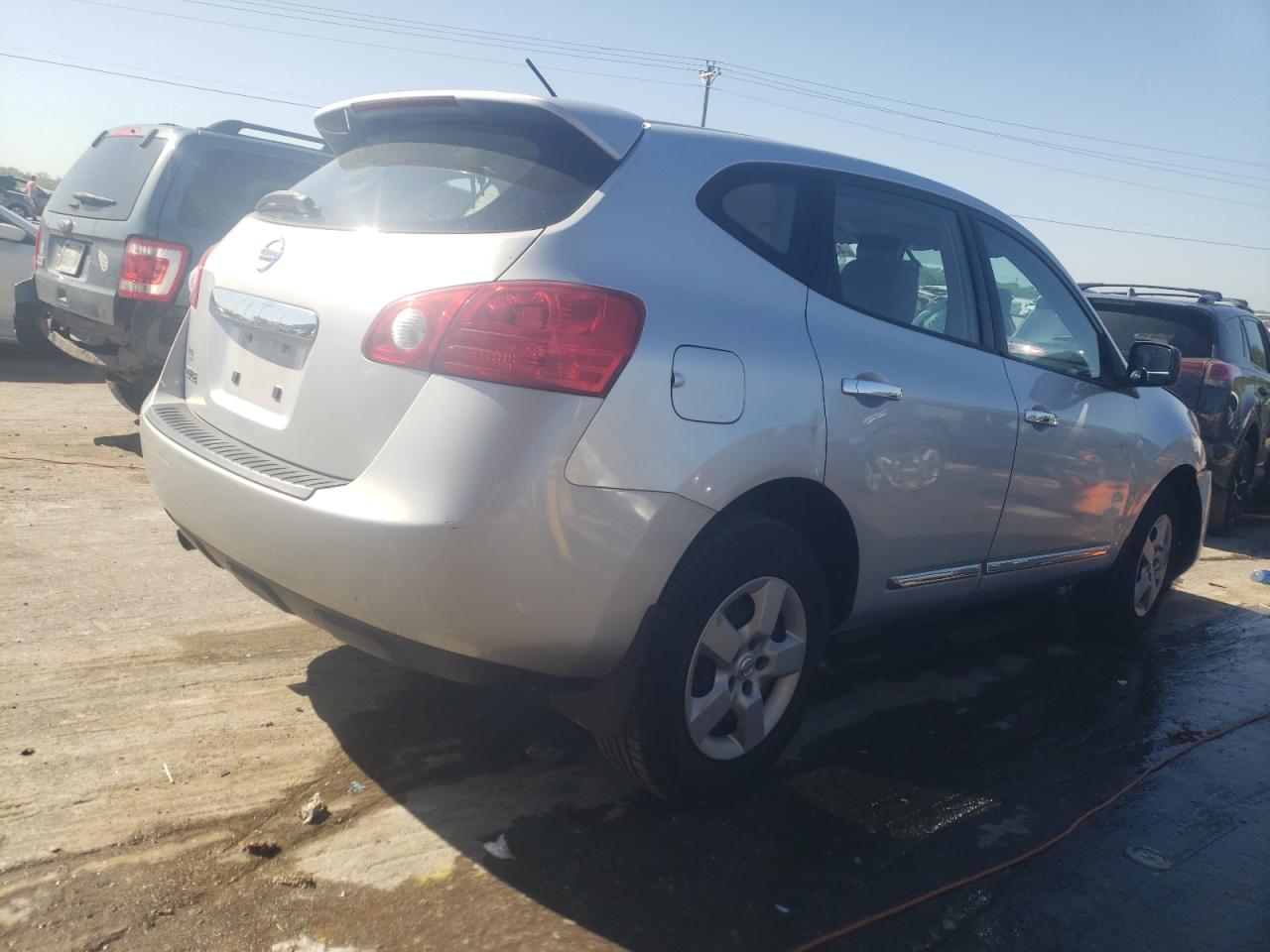 Photo 4 from auction – 2011 NISSAN ROGUE S with VIN JN8AS5MT0BW189608