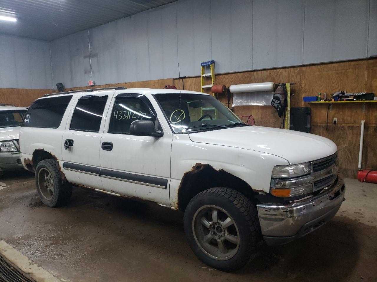 CHEVROLET SUBURBAN K 2003 with VIN 3GNFK16Z53G306361 - Photo from auction