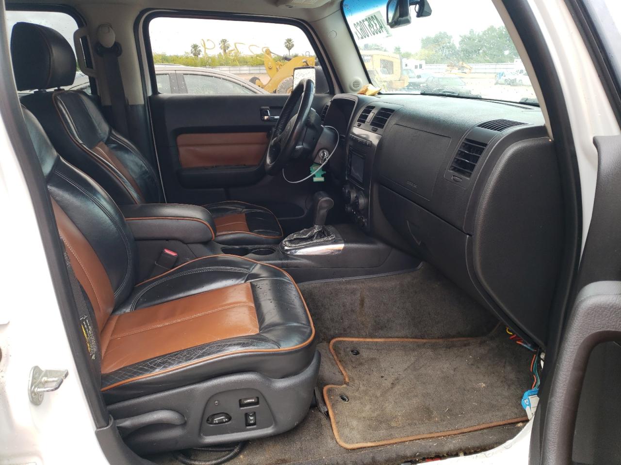 Photo 5 from auction – 2006 HUMMER H3 with VIN 5GTDN136X68100151