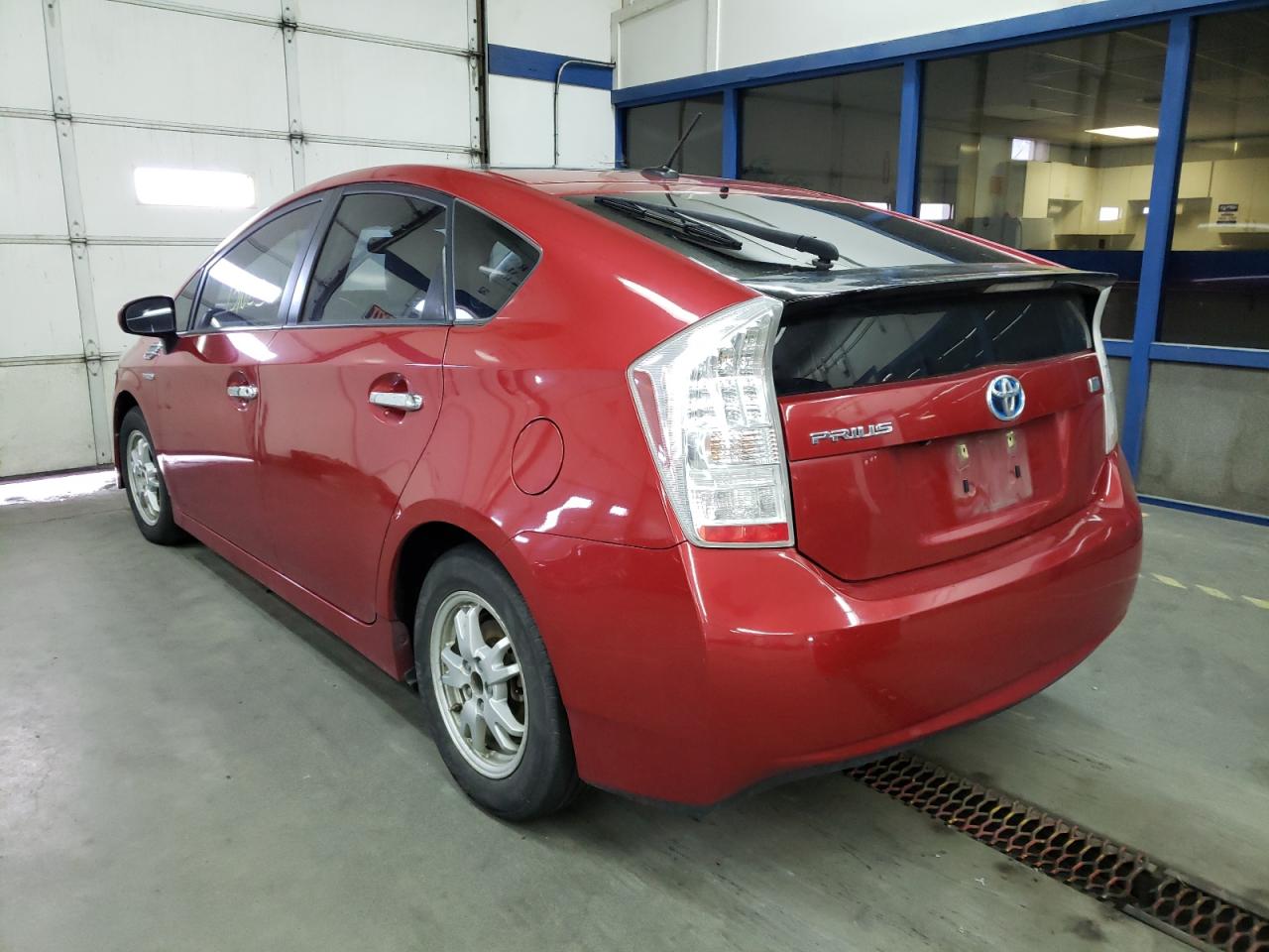 Photo 3 from auction – 2010 TOYOTA PRIUS with VIN JTDKN3DU9A0089822