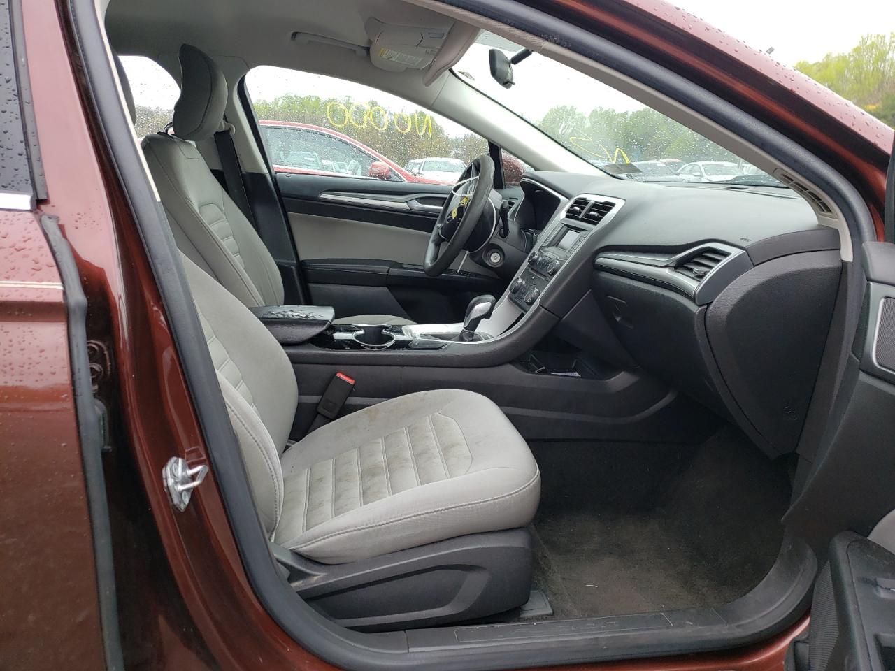 Photo 5 from auction – 2015 FORD FUSION S with VIN 3FA6P0G7XFR148972
