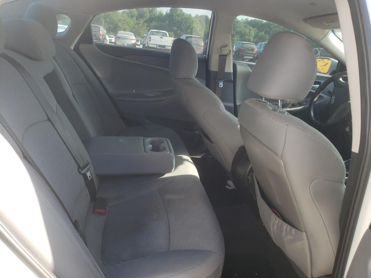 Photo 6 from auction – 2014 HYUNDAI SONATA GLS with VIN 5NPEB4ACXEH849434