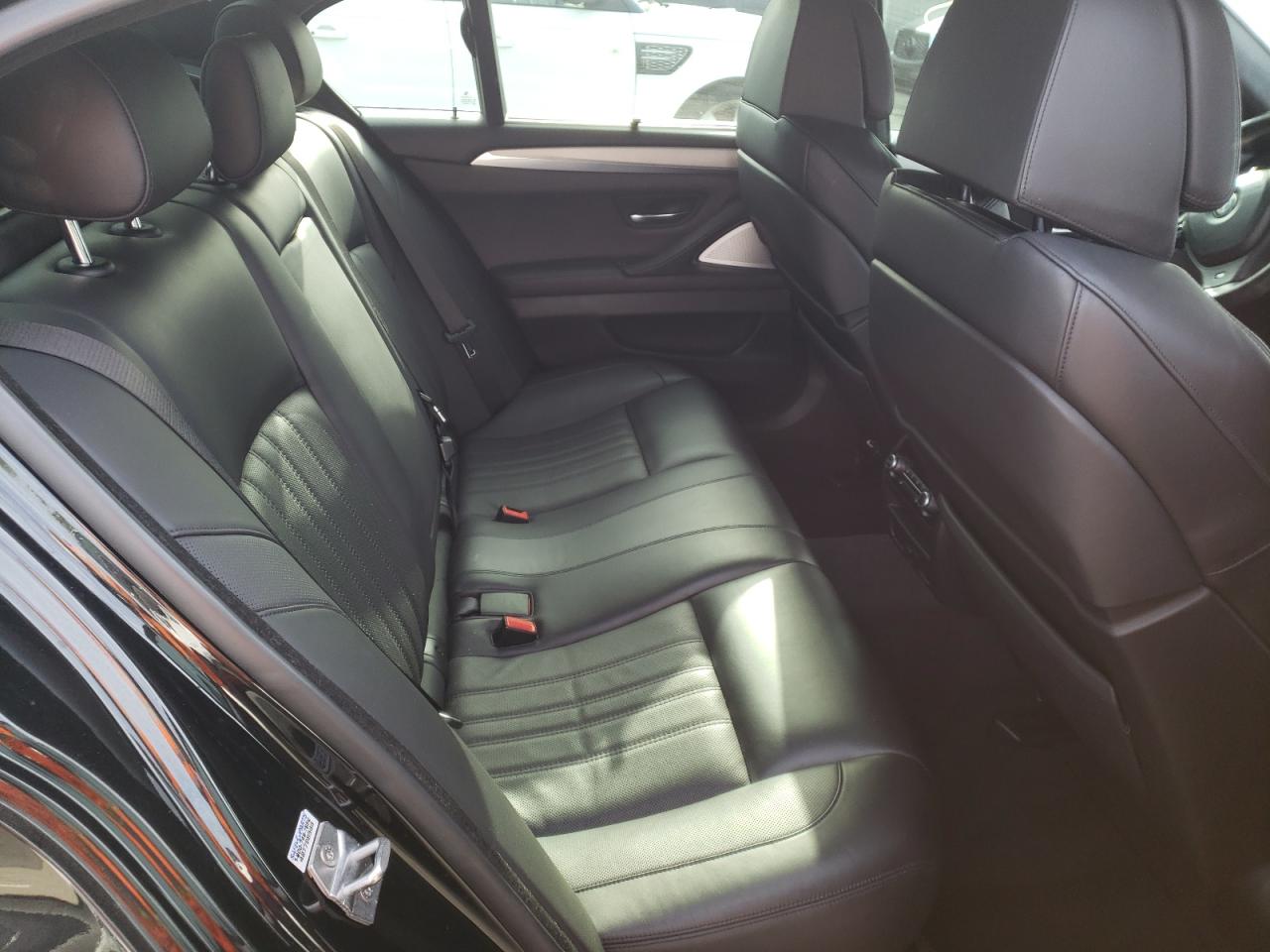 Photo 6 from auction – 2013 BMW M5 with VIN WBSFV9C53DD095765