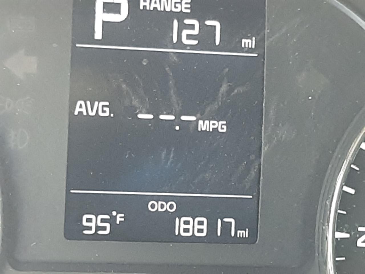 Photo 8 from auction – 2017 KIA FORTE LX with VIN 3KPFK4A76HE018383