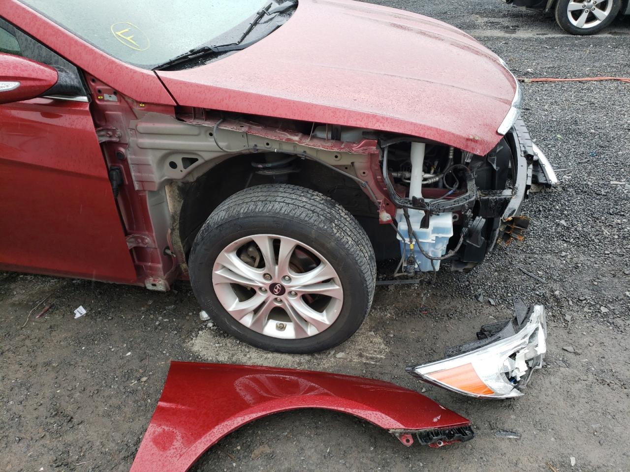 Photo 9 from auction – 2011 HYUNDAI SONATA SE with VIN 5NPEC4AC1BH232013