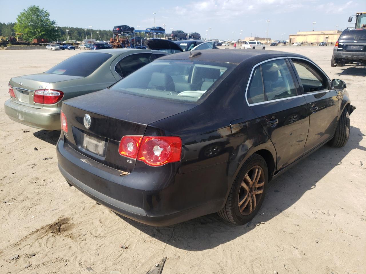 Photo 4 from auction – 2005 VOLKSWAGEN NEW JETTA with VIN 3VWSF71K75M623164