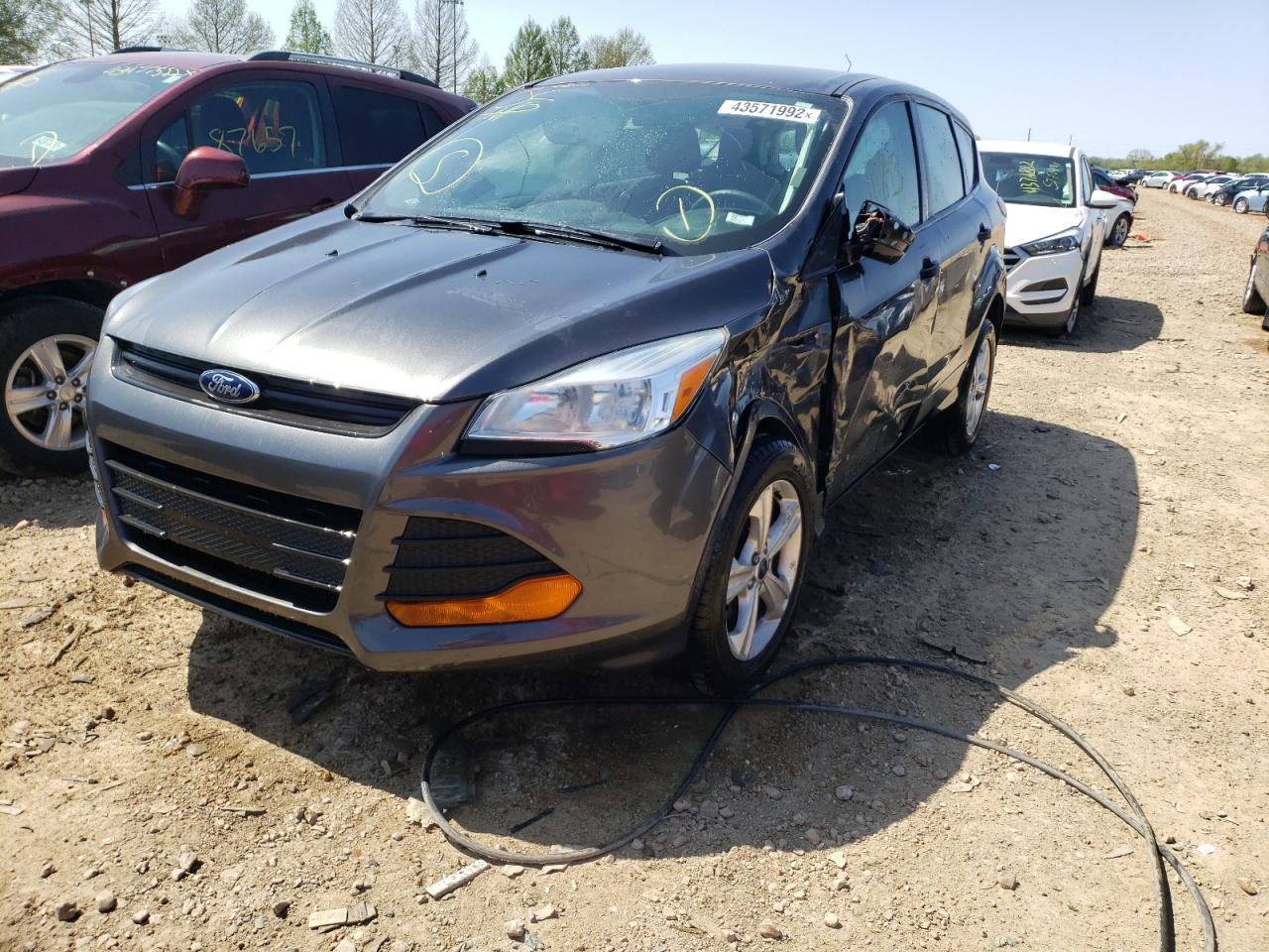 Photo 2 from auction – 2015 FORD ESCAPE S with VIN 1FMCU0F75FUA91267