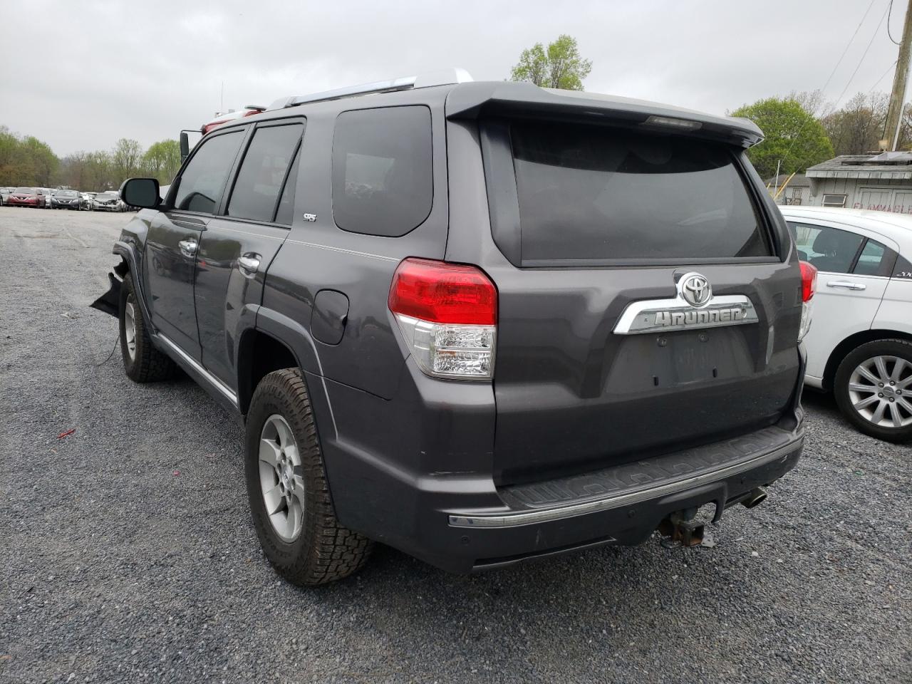 Photo 3 from auction – 2010 TOYOTA 4RUNNER SR with VIN JTEBU5JR4A5023935