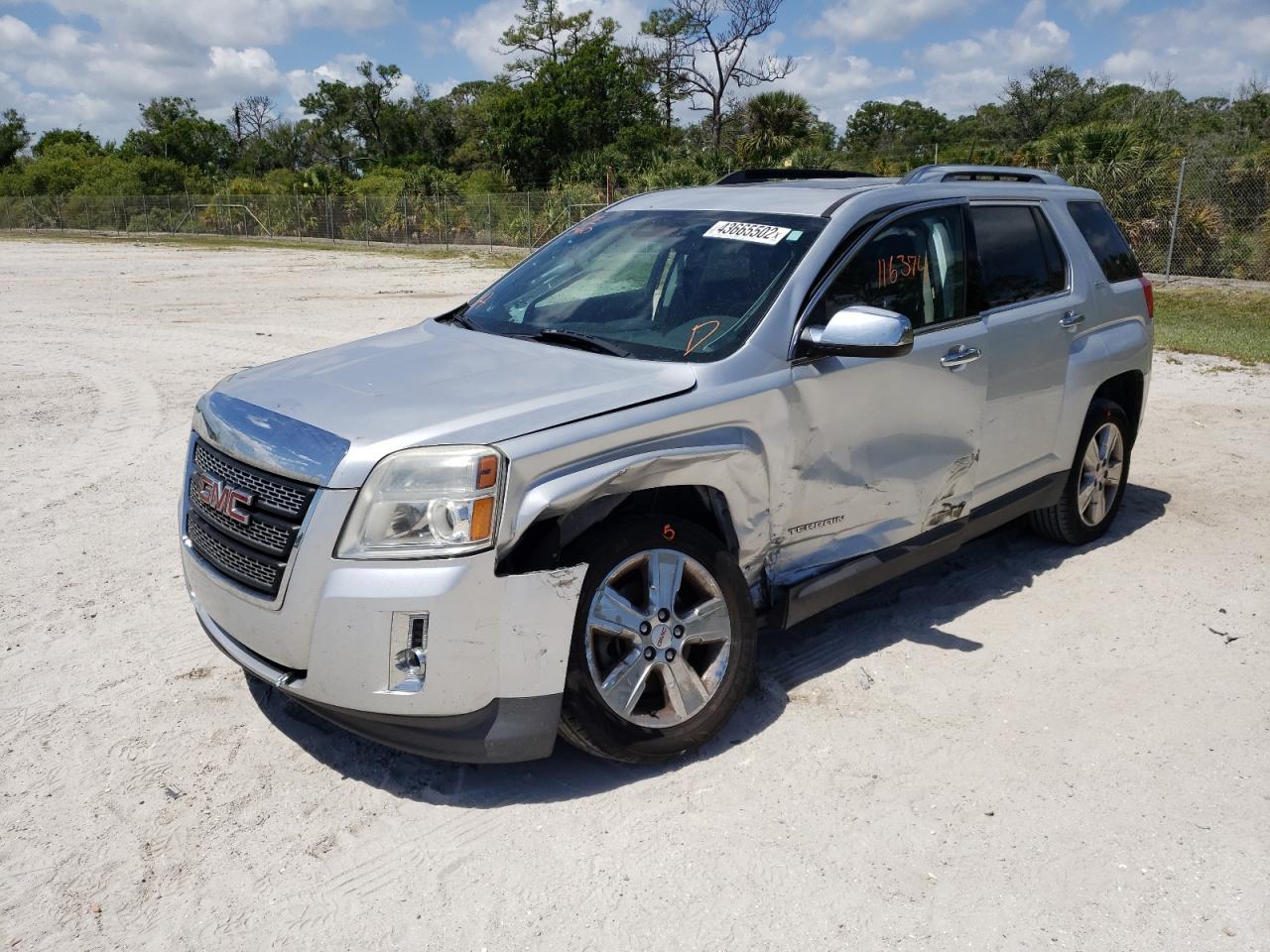Photo 2 from auction – 2015 GMC TERRAIN SL with VIN 2GKFLTE38F6111115