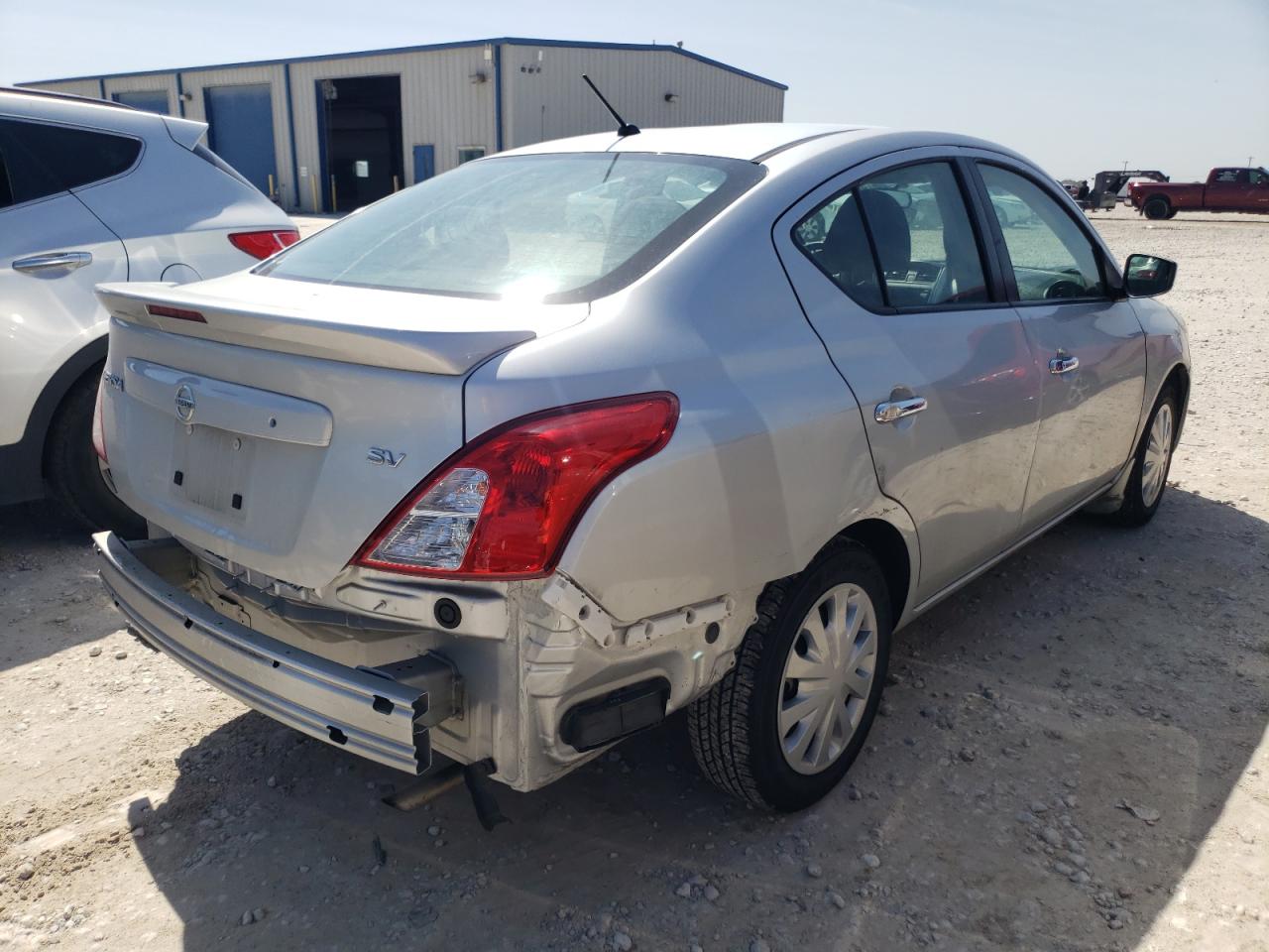 Photo 4 from auction – 2017 NISSAN VERSA S with VIN 3N1CN7AP2HK470508