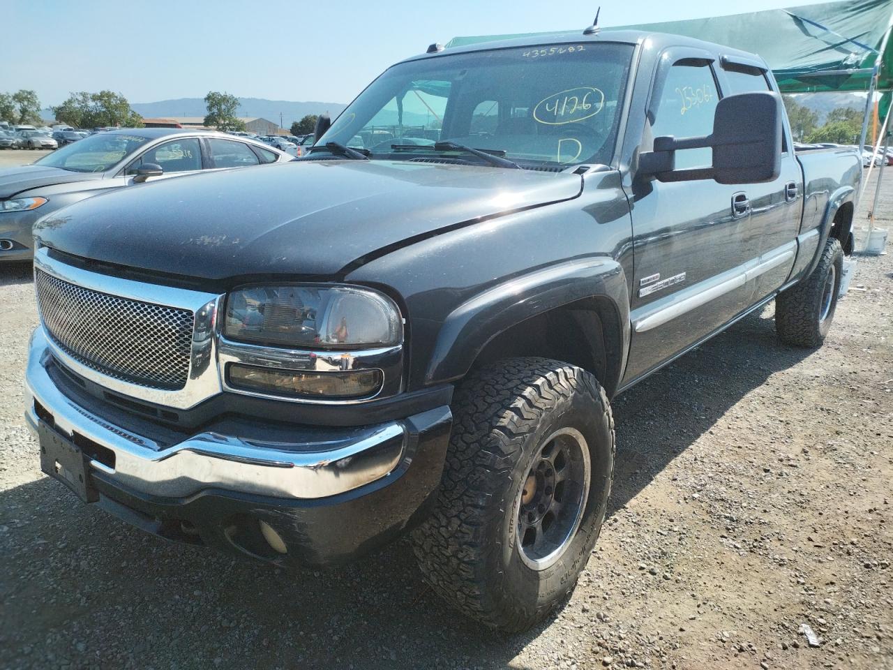 Photo 2 from auction – 2004 GMC SIERRA K25 with VIN 1GTHK23264F209106