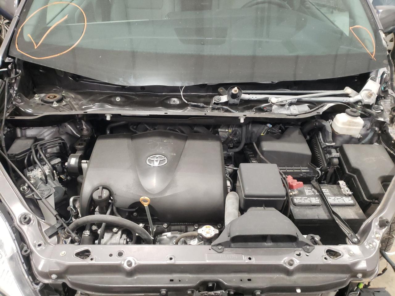 Photo 7 from auction – 2017 TOYOTA SIENNA XLE with VIN 5TDYZ3DCXHS854646