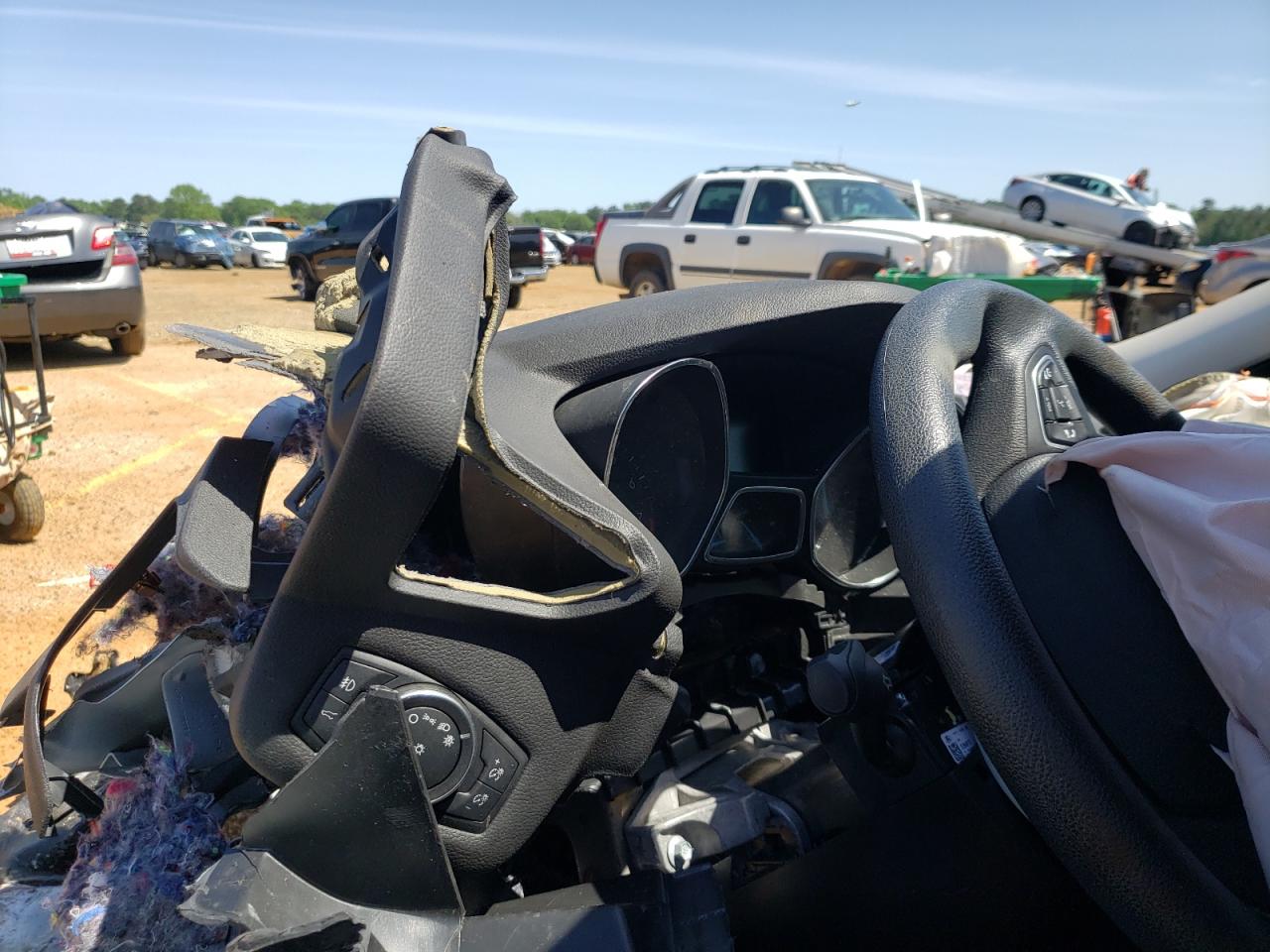 Photo 8 from auction – 2018 FORD ESCAPE SE with VIN 1FMCU0GD7JUC86333
