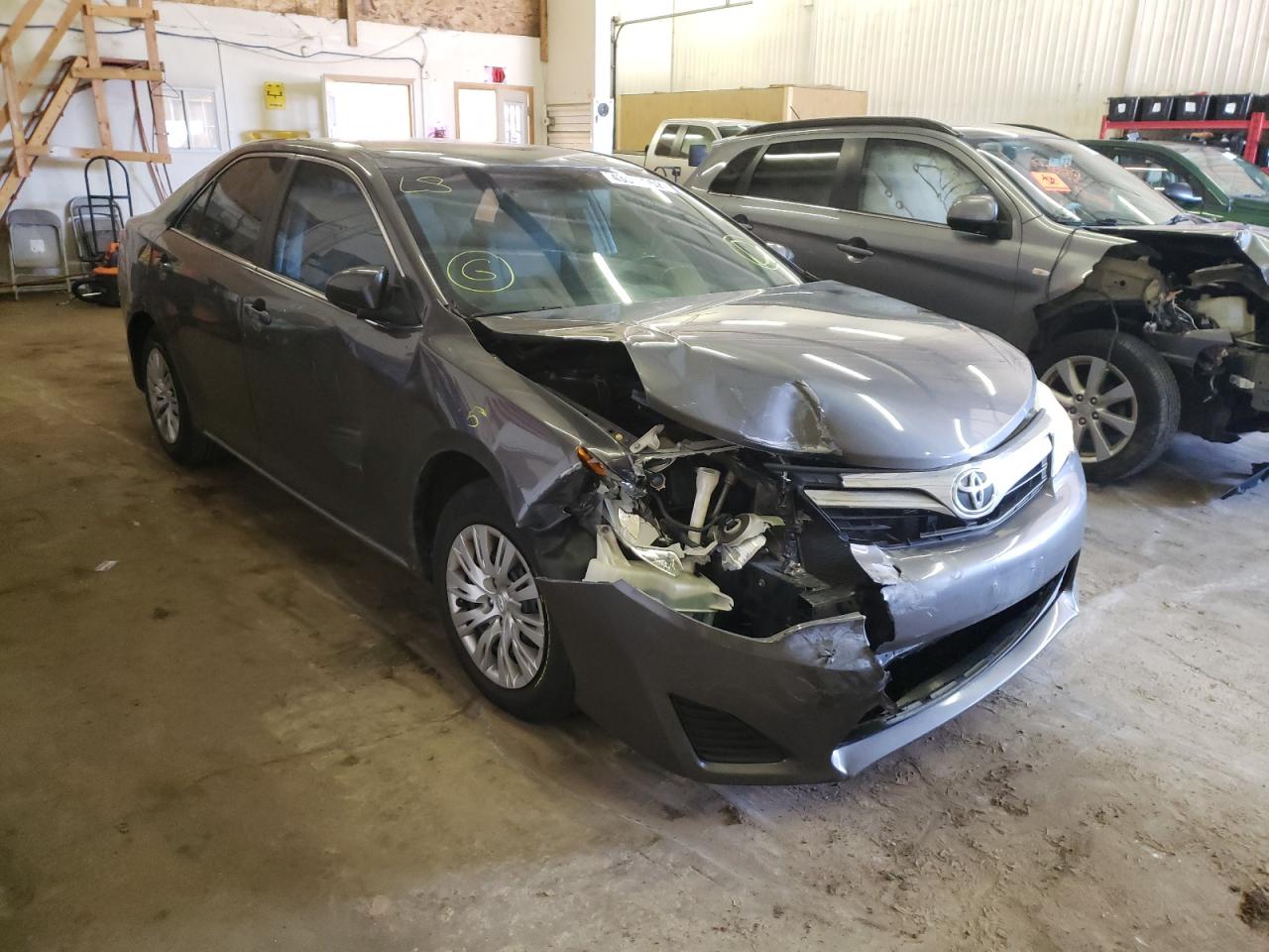 Photo 1 from auction – 2014 TOYOTA CAMRY L with VIN 4T4BF1FK2ER362869