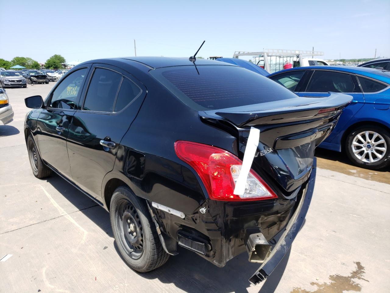 صورة رقم 3 من المزاد - 2017 NISSAN VERSA S مع VIN 3N1CN7AP1HL808538