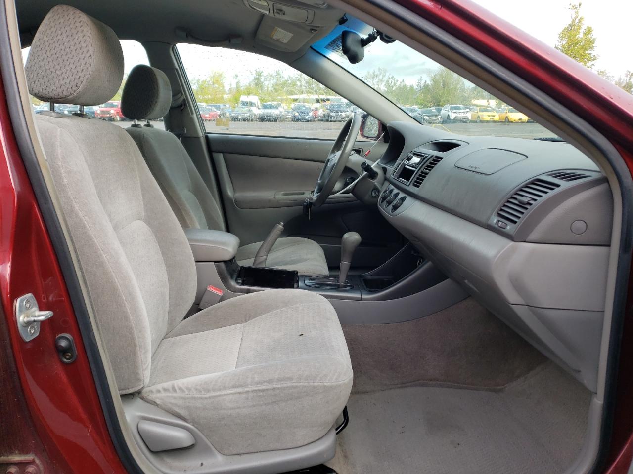 Photo 5 from auction – 2002 TOYOTA CAMRY LE with VIN JTDBE32K320131498