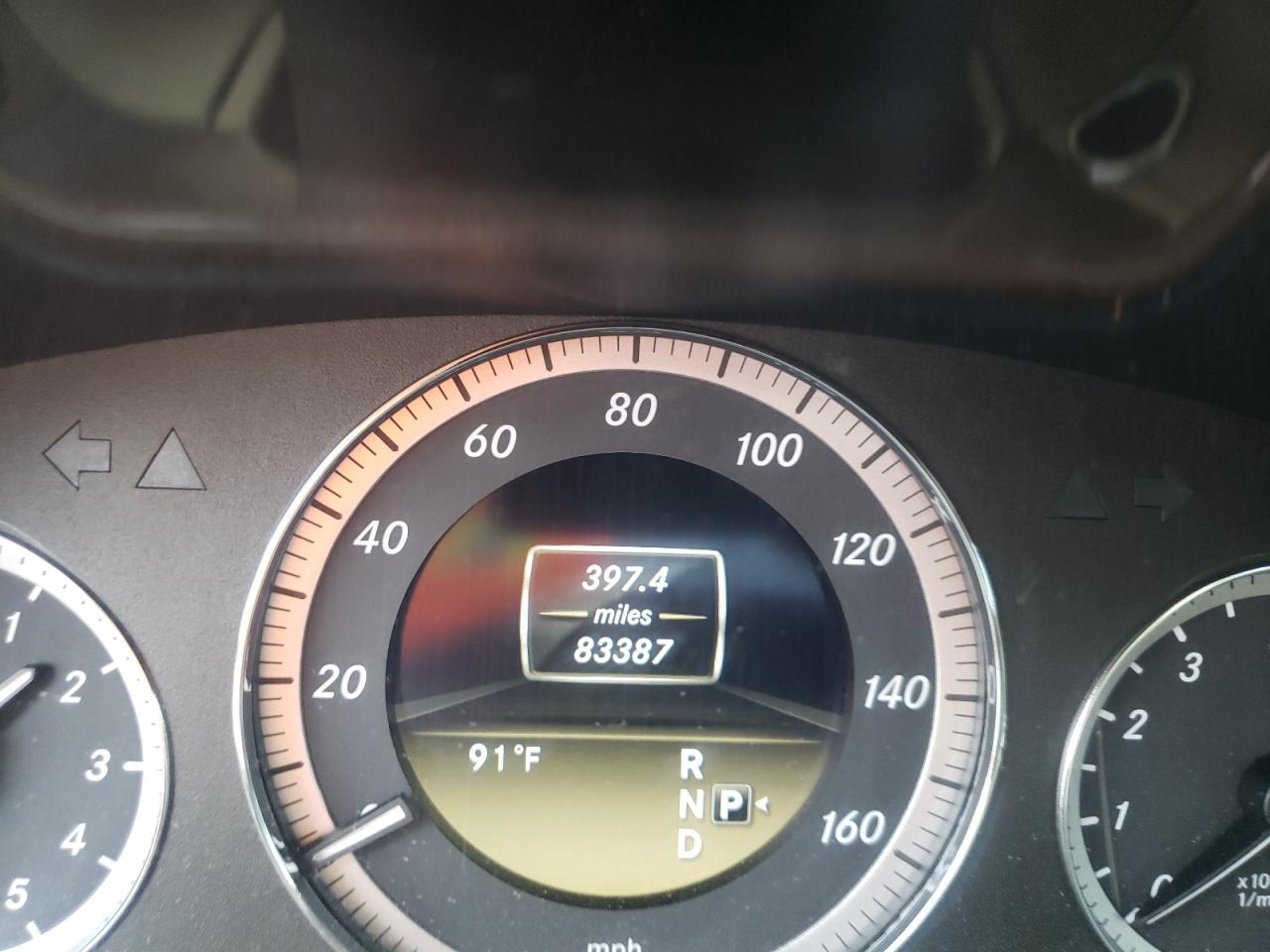 Photo 8 from auction – 2012 MERCEDES-BENZ E 350 with VIN WDDHF5KB9CA571438