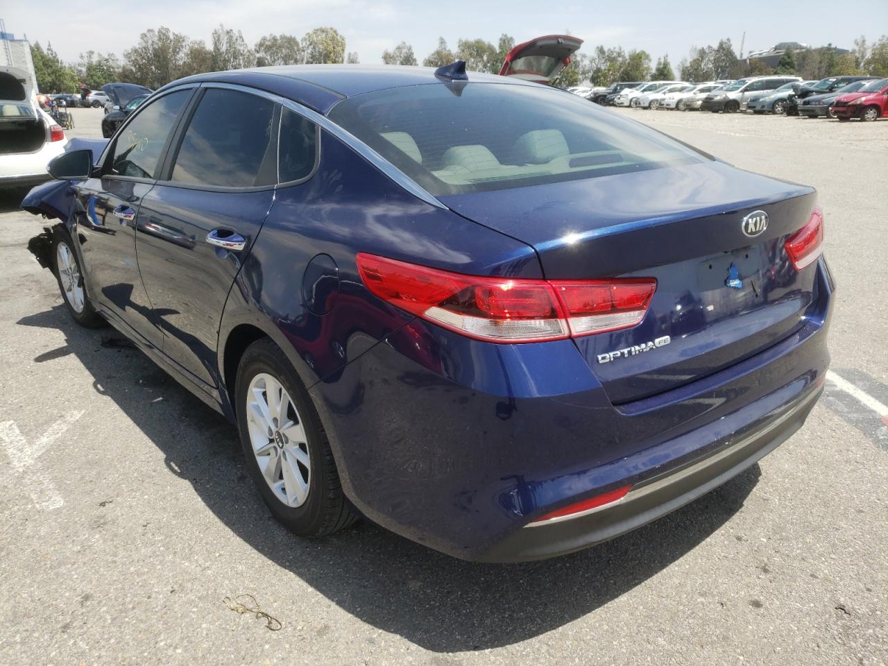 Photo 3 from auction – 2017 KIA OPTIMA LX with VIN 5XXGT4L36HG149607