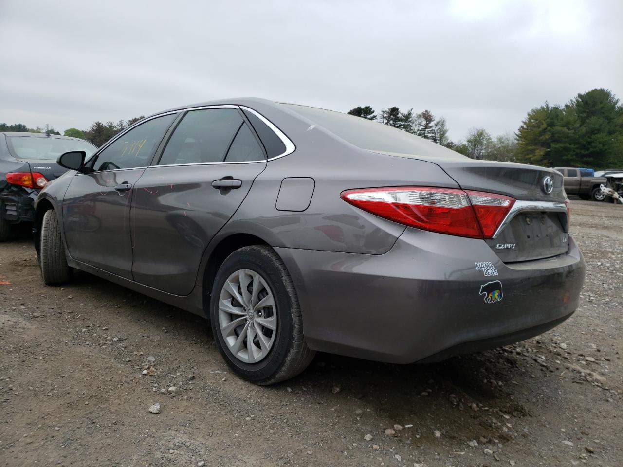 Photo 3 from auction – 2017 TOYOTA CAMRY LE with VIN 4T1BF1FK5HU275921