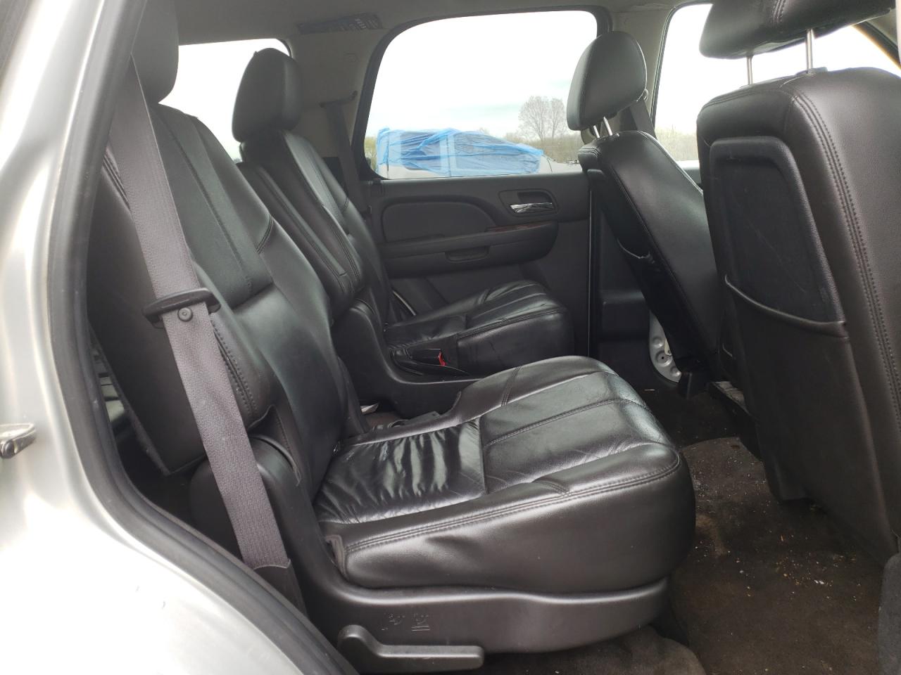 Photo 6 from auction – 2011 GMC YUKON SLT with VIN 1GKS2CE07BR336017