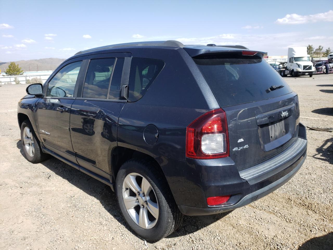 Photo 3 from auction – 2014 JEEP COMPASS SP with VIN 1C4NJDBB0ED735179