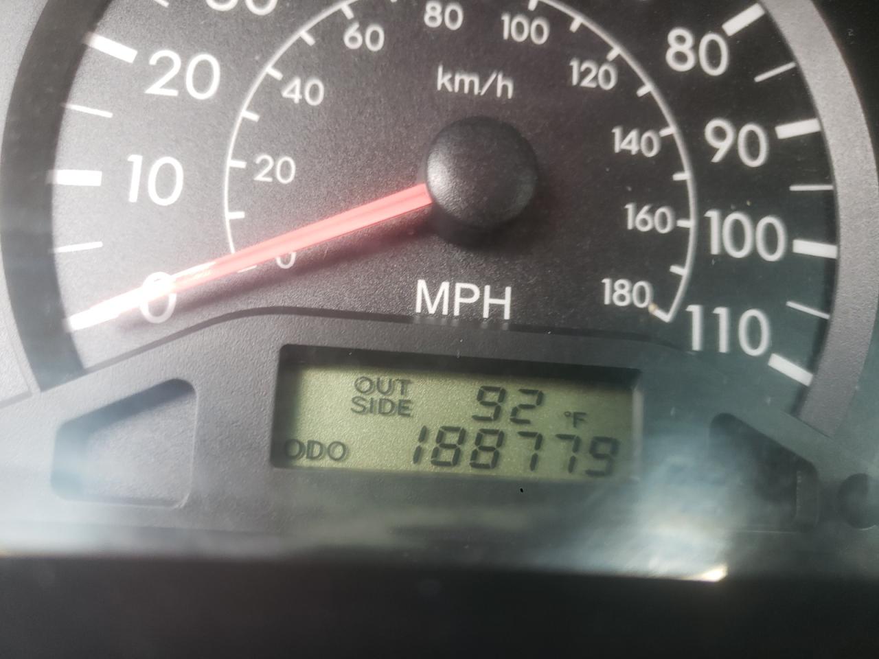 Photo 8 from auction – 2006 TOYOTA COROLLA CE with VIN JTDBR32E960079525
