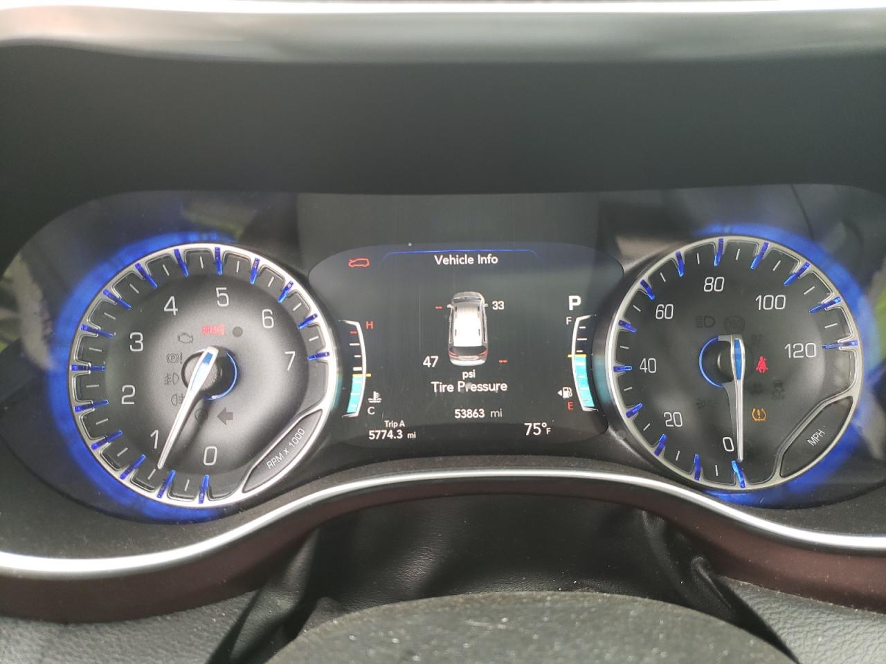 Photo 8 from auction – 2020 CHRYSLER PACIFICA L with VIN 2C4RC1GG3LR171441
